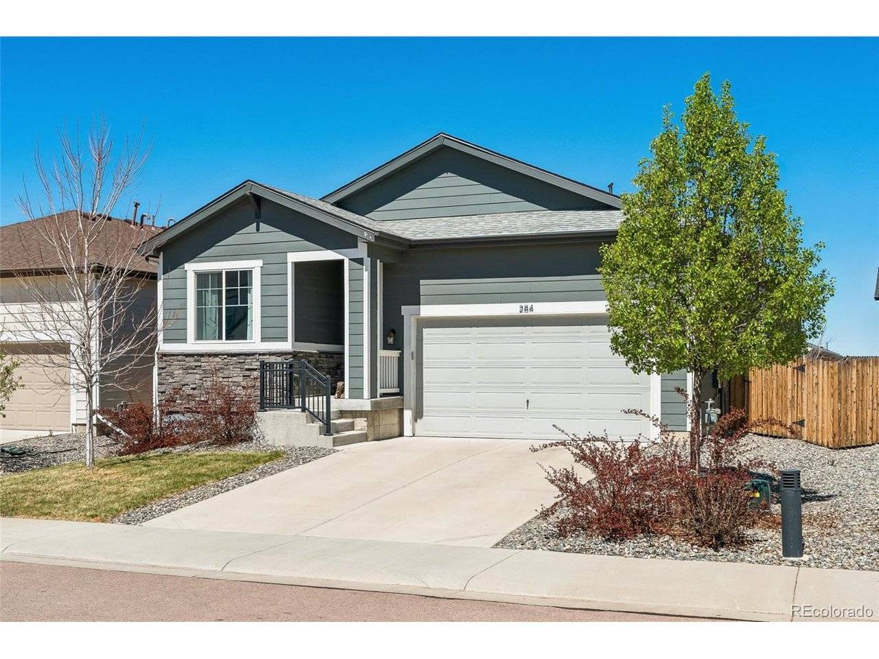 284 Vista Cliff, Castle Rock, CO 80104