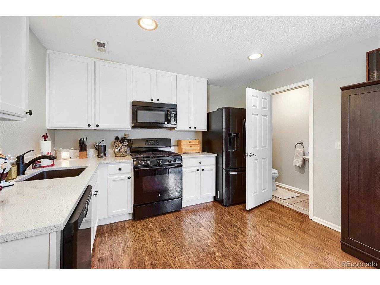 7846 S Kittredge, Englewood, CO 80112