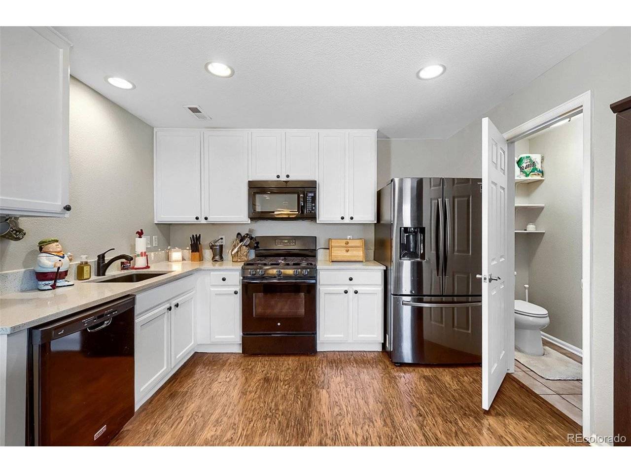 7846 S Kittredge, Englewood, CO 80112