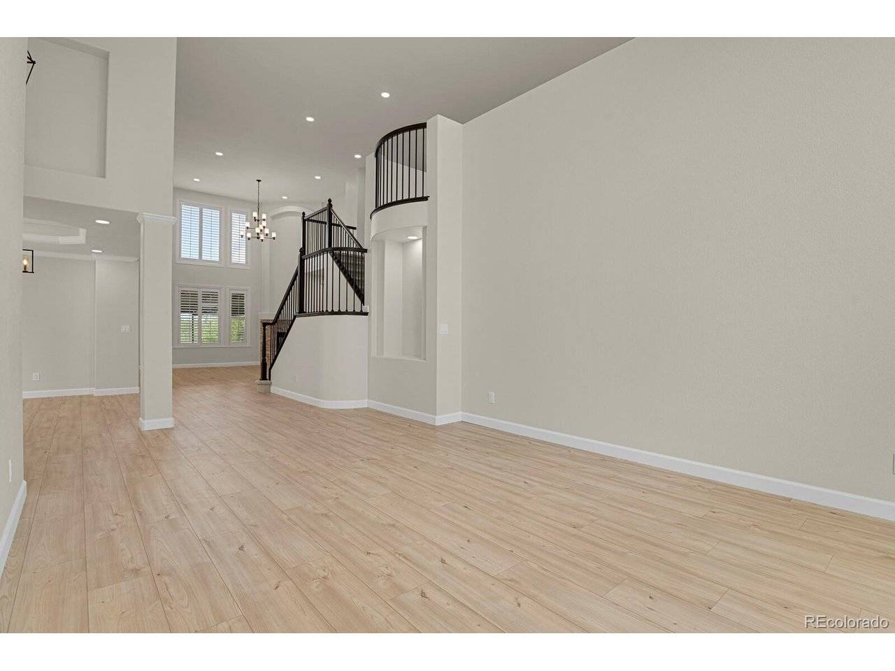 9267 S Cedar Hill, Lone Tree, CO 80124