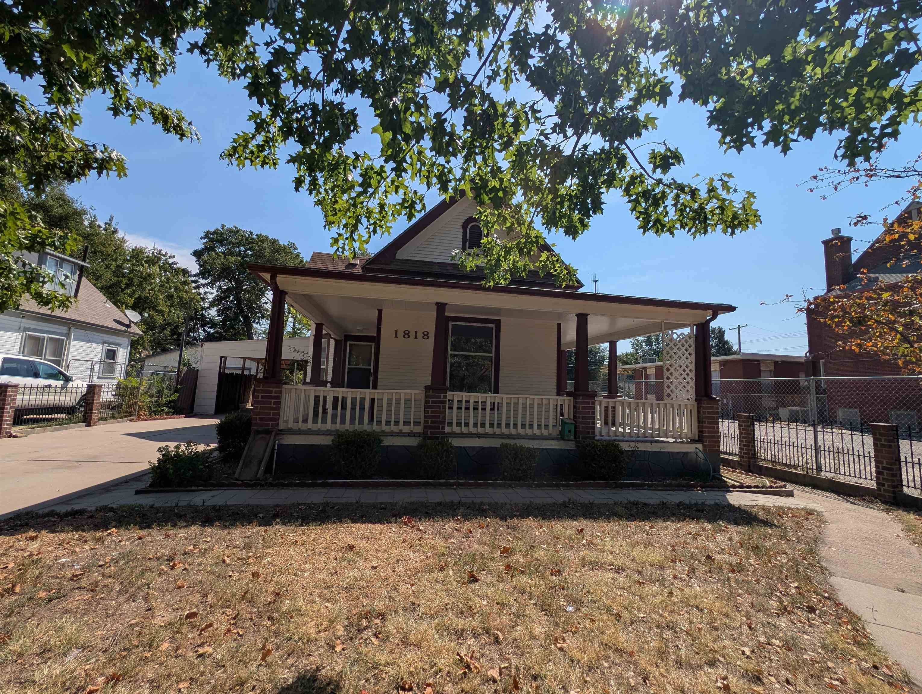 1818 N Park PL, Wichita, KS 67203