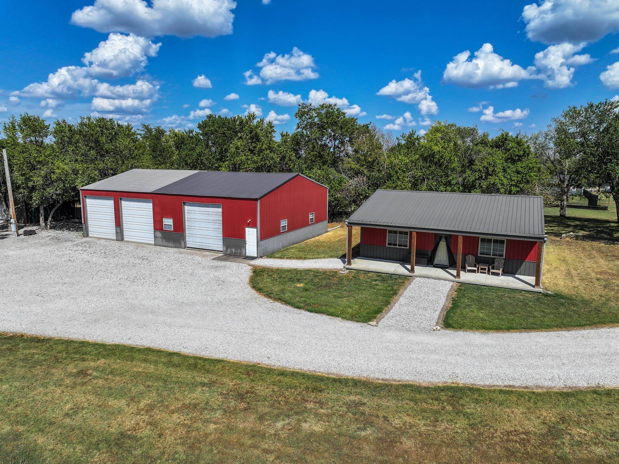 102 Mays, Winfield, KS 67156