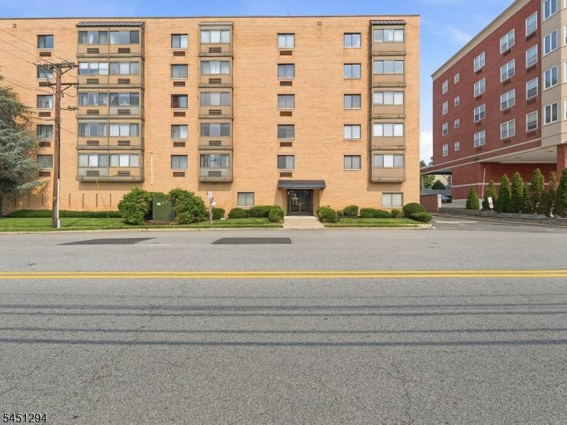 5 Linden St #6i, Hackensack City, NJ 07601