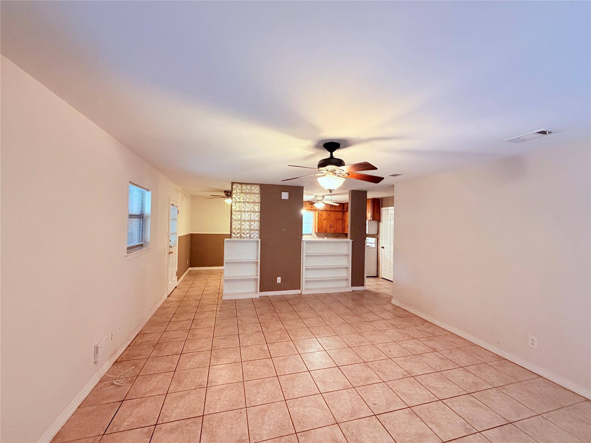 5915 Sunshine DR, Austin, TX 78757