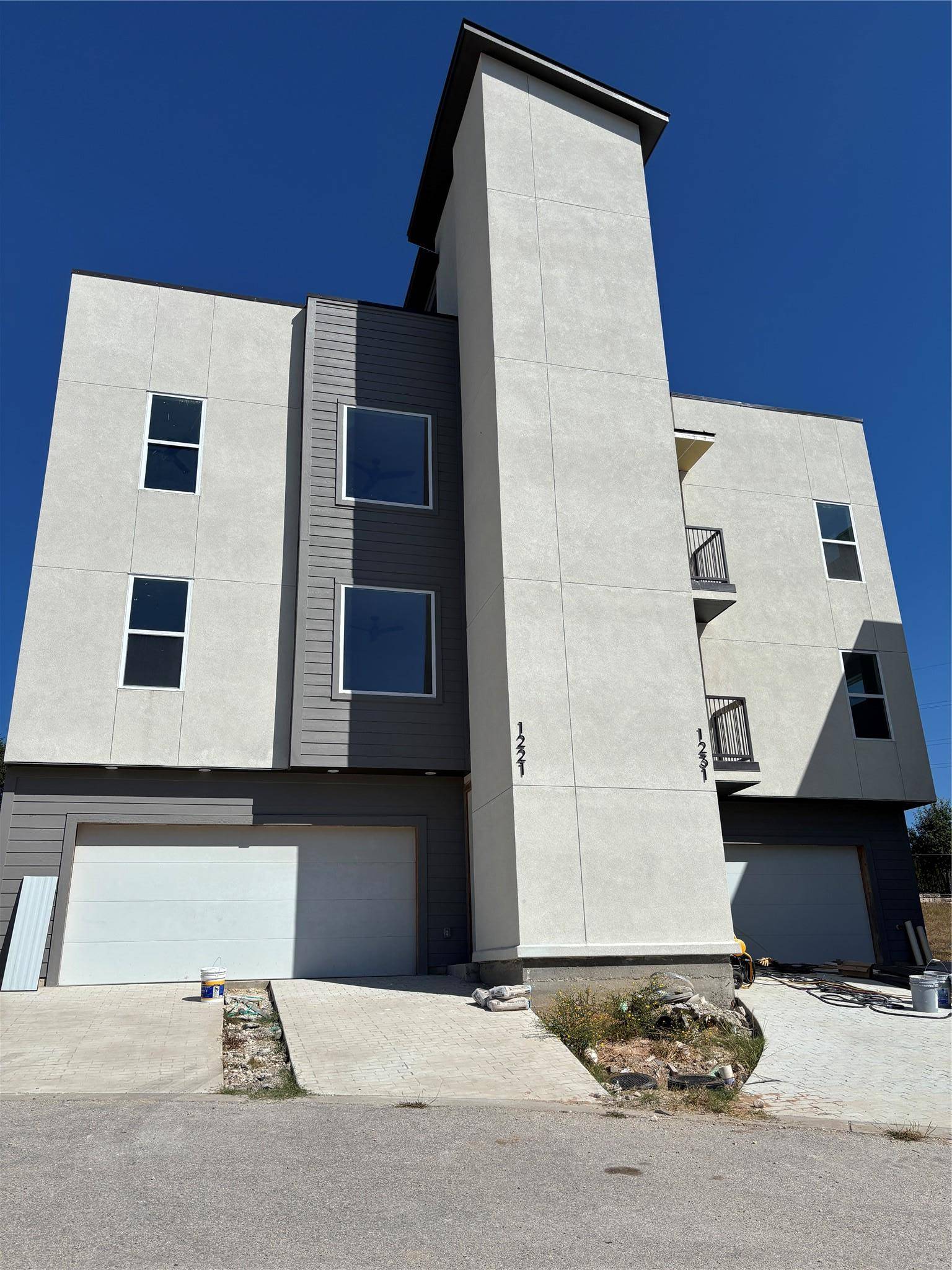 4300 Mansfield Dam RD #1221, Austin, TX 78734