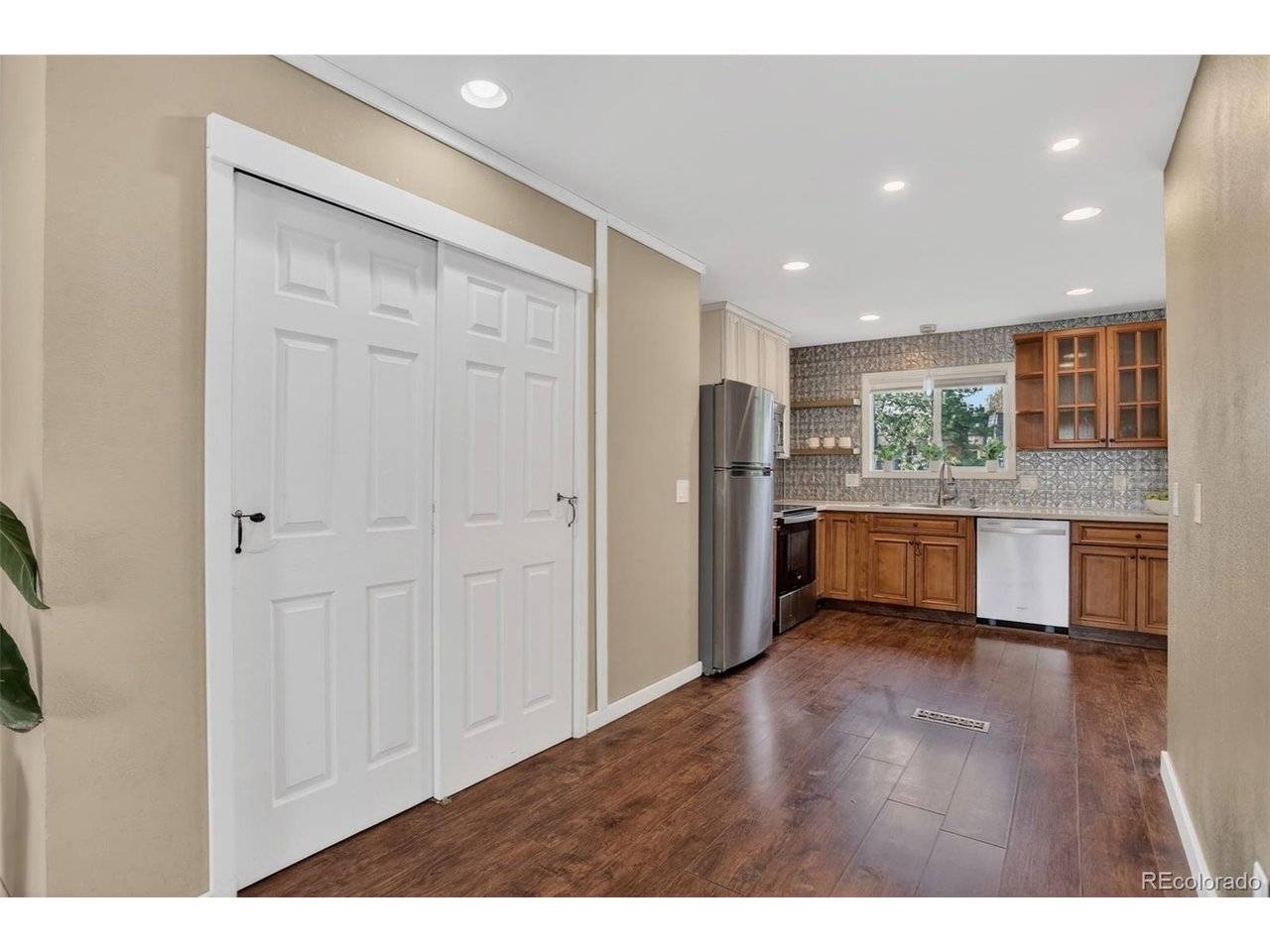 6870 S Broadway, Centennial, CO 80122