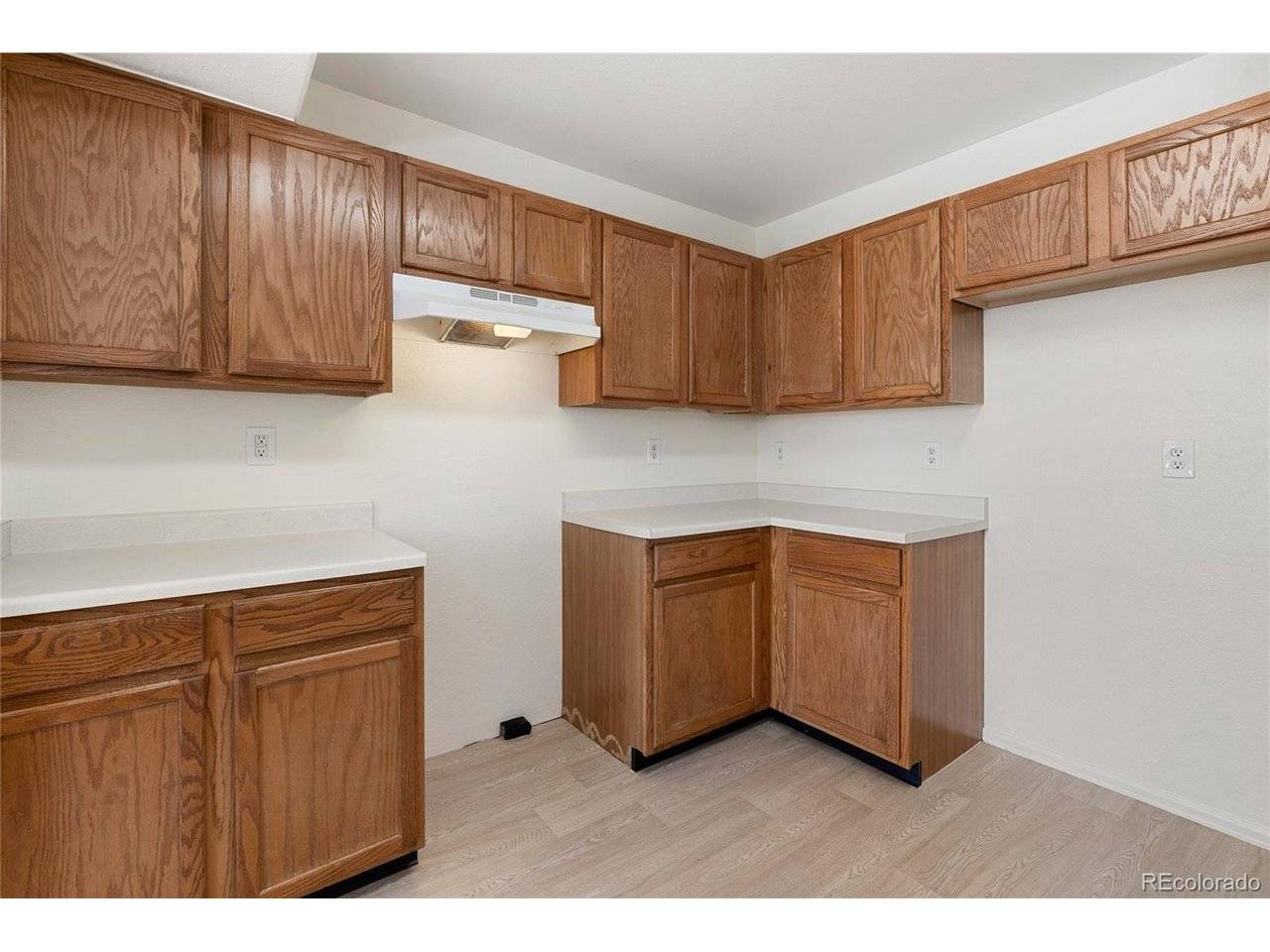 1276 S Zeno #E, Aurora, CO 80017