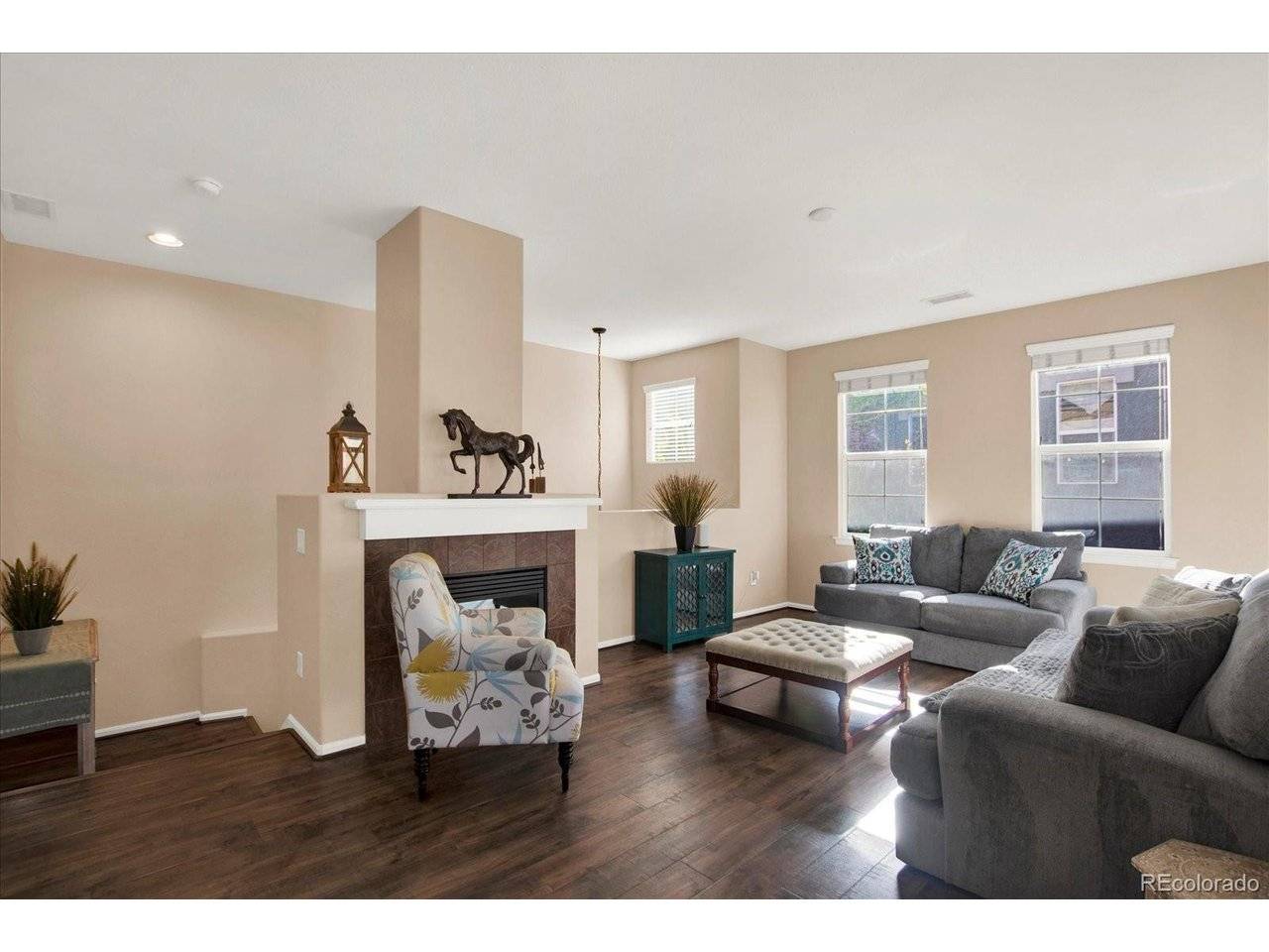 9451 Elmhurst #A, Highlands Ranch, CO 80129