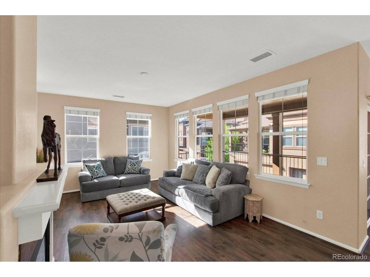 9451 Elmhurst #A, Highlands Ranch, CO 80129