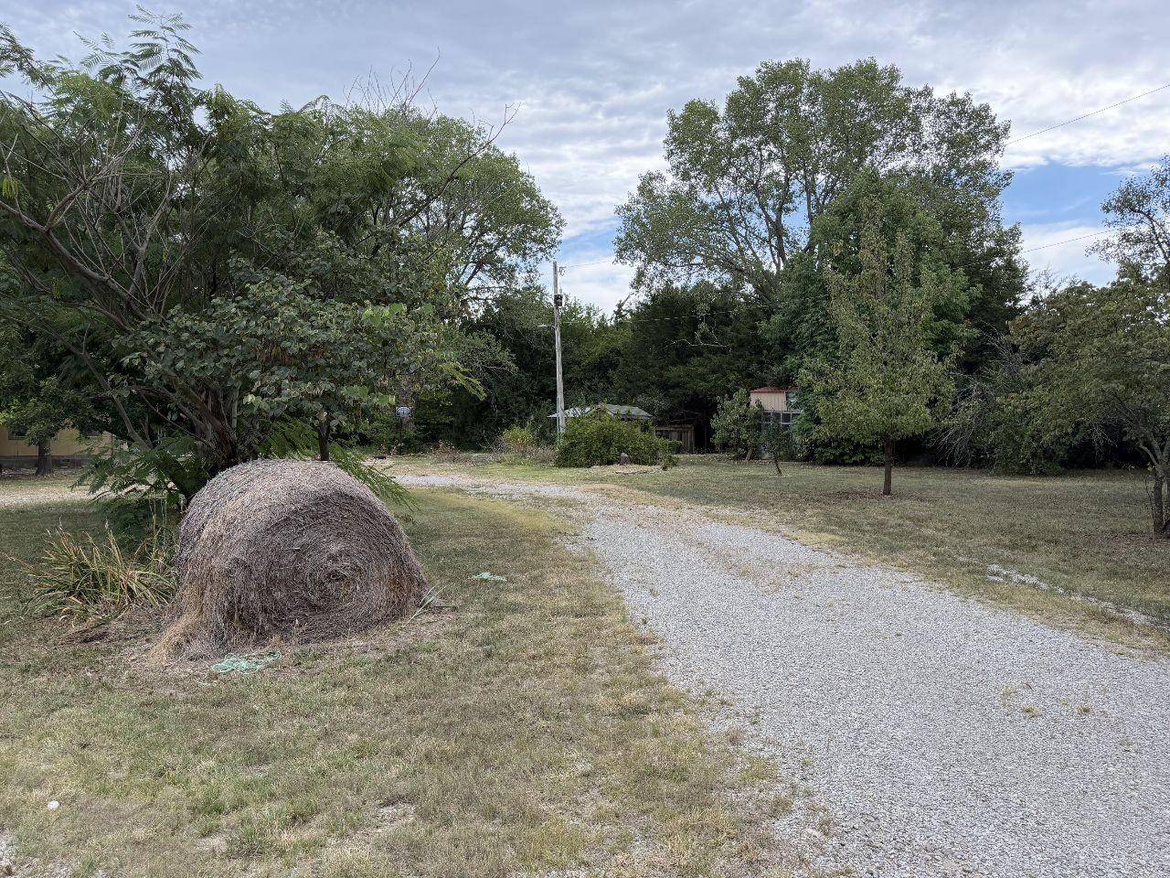 10448 SW Tawakoni Rd, Augusta, KS 67010
