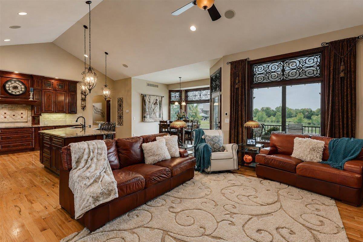 9721 W WESTLAKES CT., Wichita, KS 67205-5257
