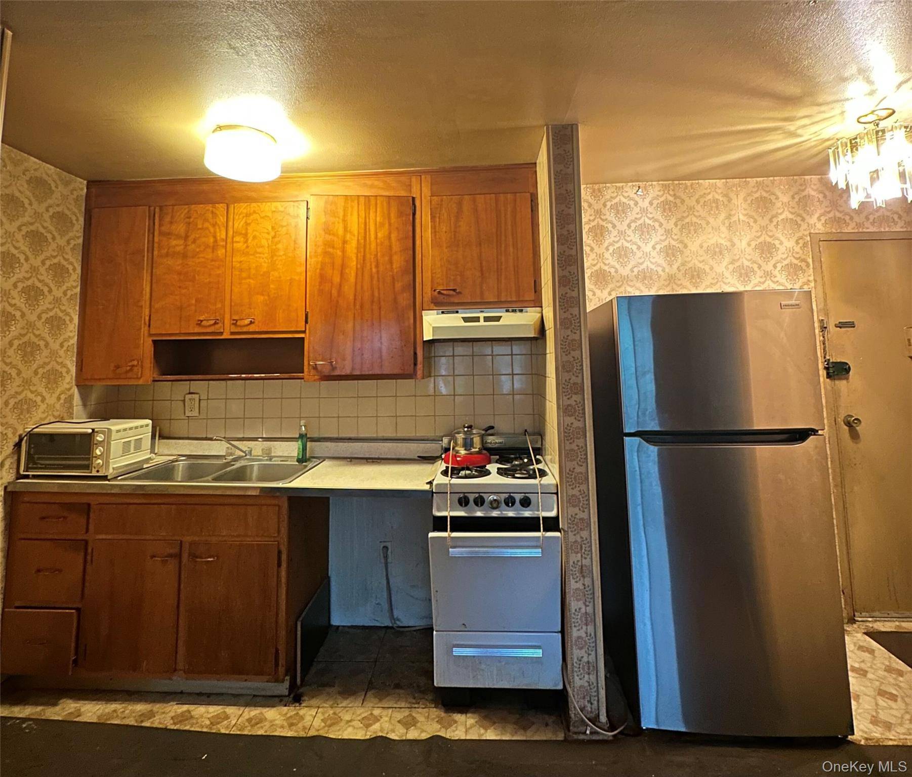 260 N Main Street #B-42, Spring Valley, NY 10977