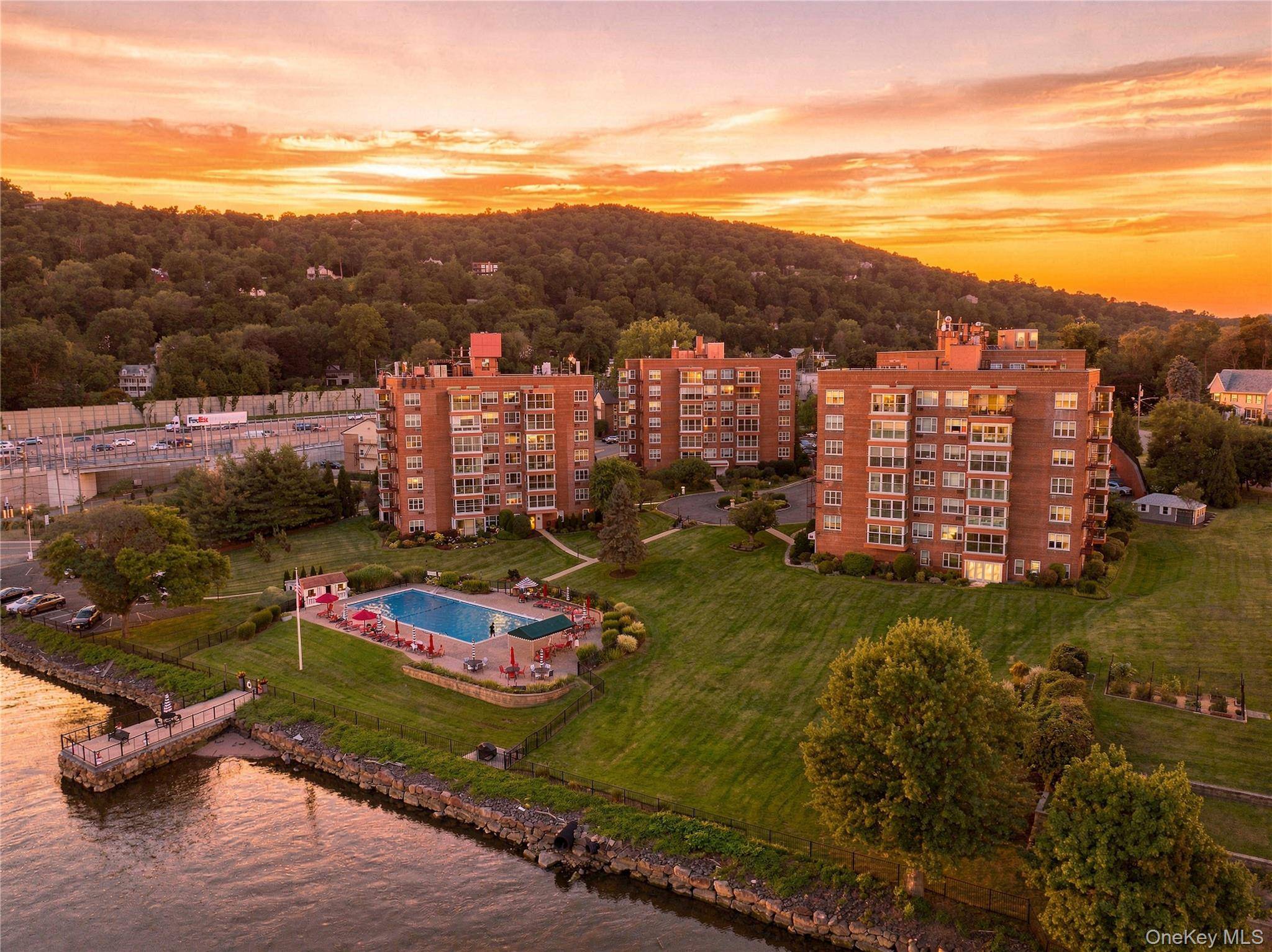 1 Salisbury Point #4D, Nyack, NY 10960