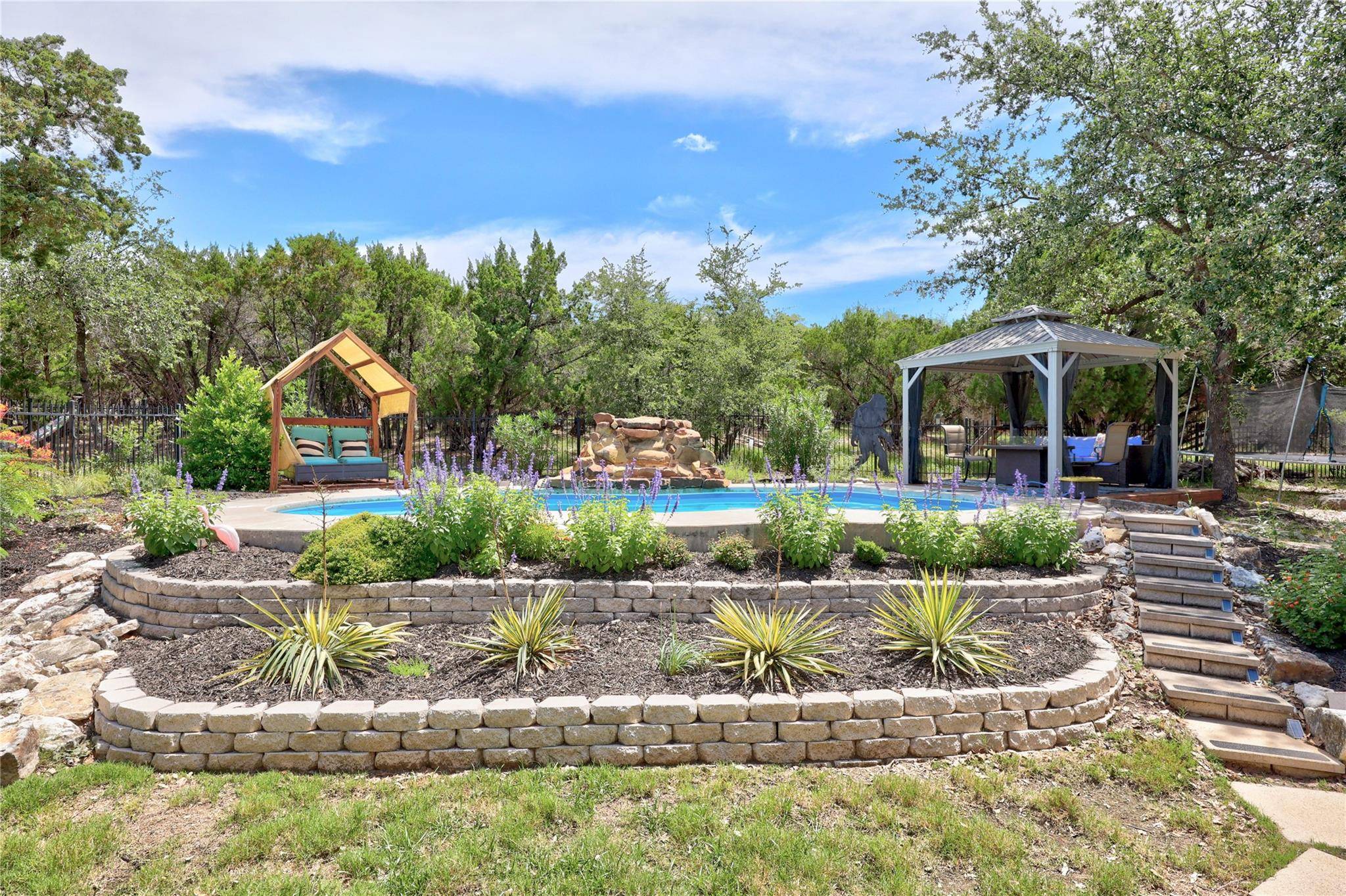 17001 Northlake Hills DR, Jonestown, TX 78645