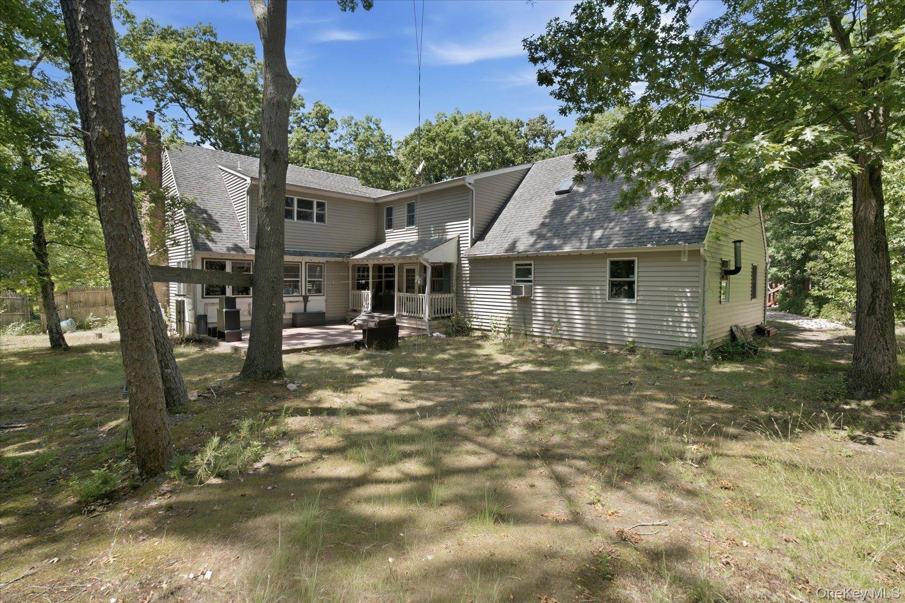 74 John LN, Manorville, NY 11949