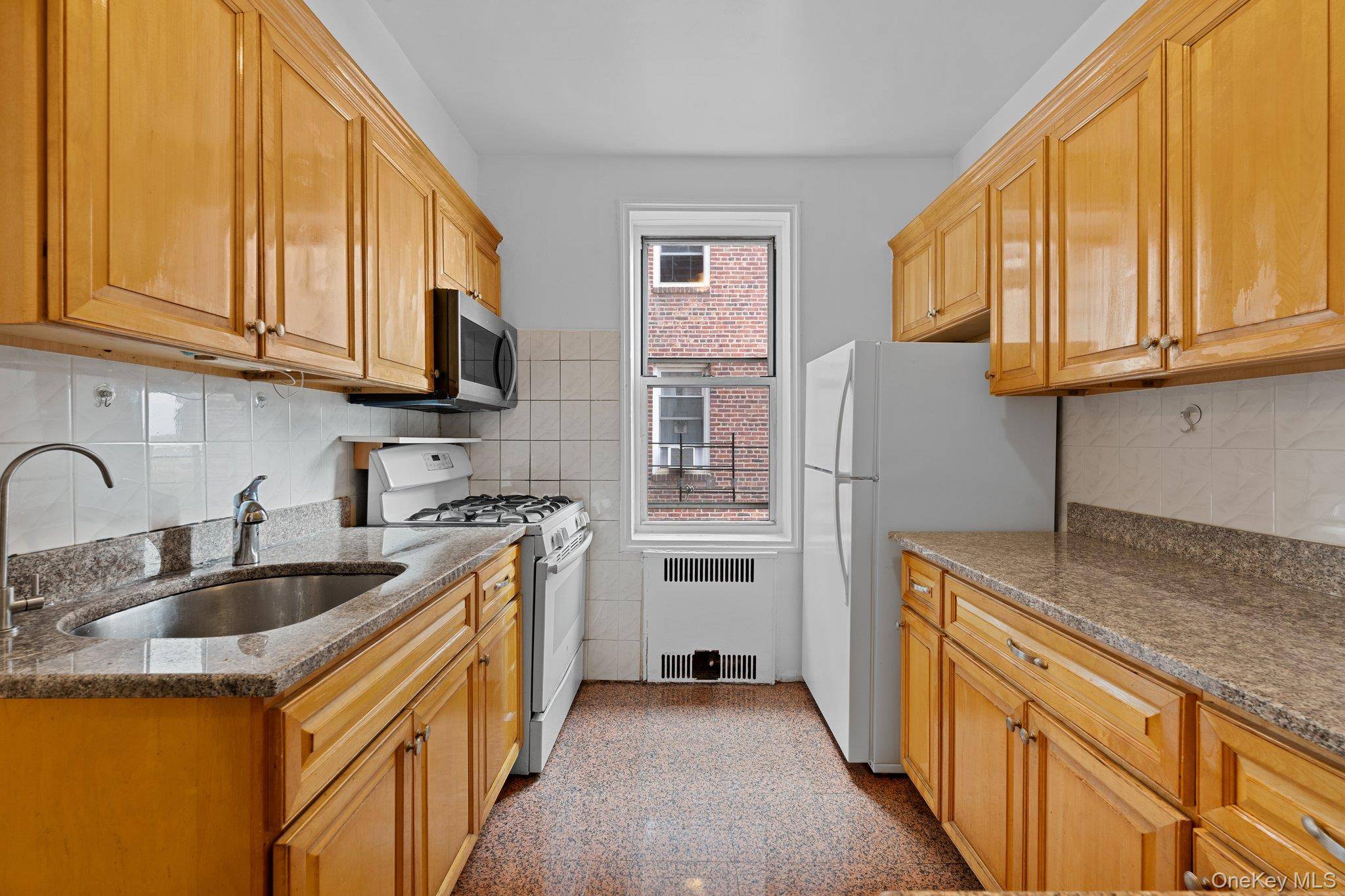 114-06 Queens Blvd #D9, Forest Hills, NY 11375