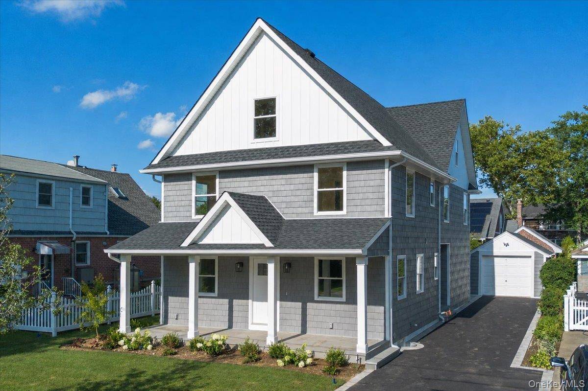 5 Elm AVE, Floral Park, NY 11001