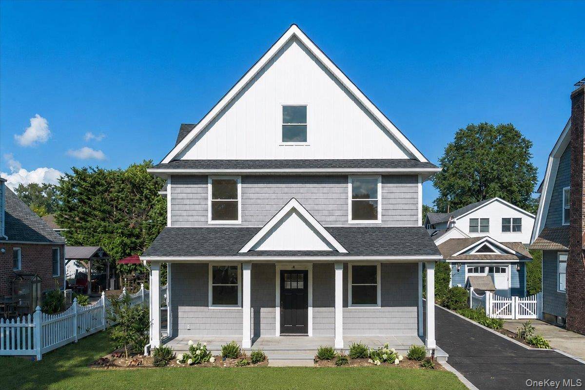 5 Elm AVE, Floral Park, NY 11001