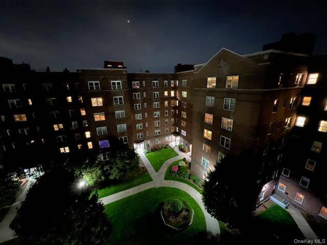 90 BRYANT AVE #E-6D, White Plains, NY 10605