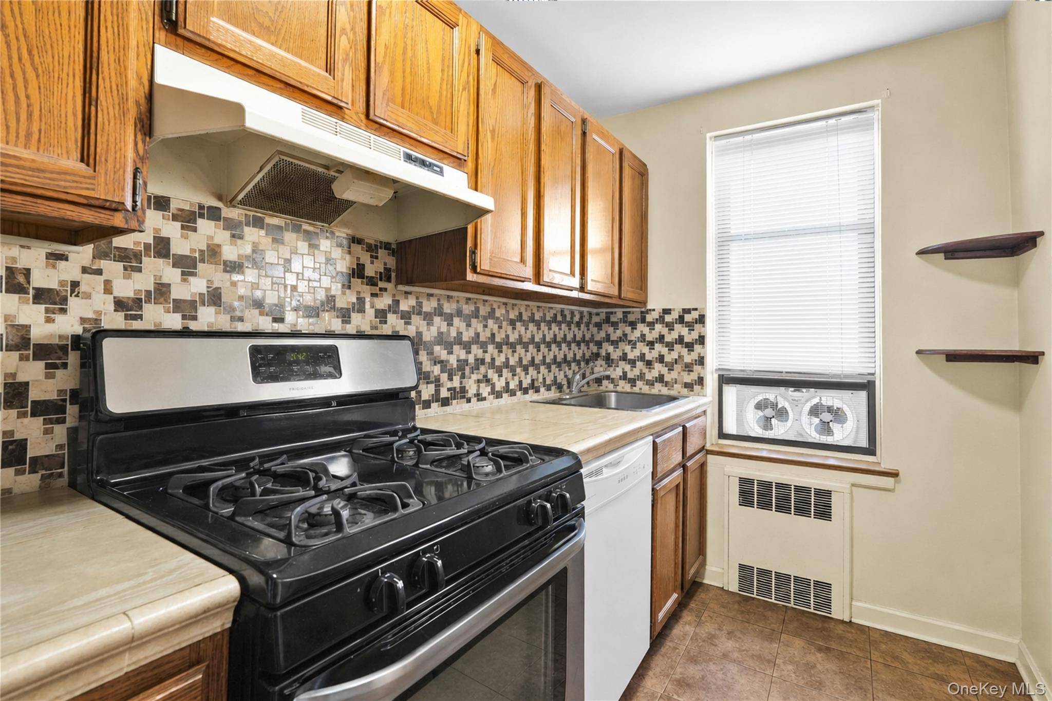 10507 APT 6B, For 66th RD #6b, Forest Hills, NY 11375
