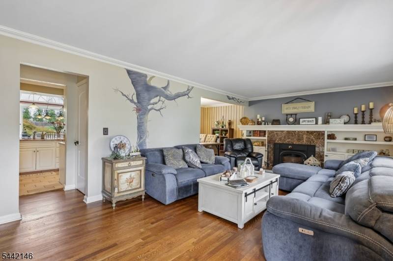 49 Pancake Hollow Dr, Wayne Twp., NJ 07470