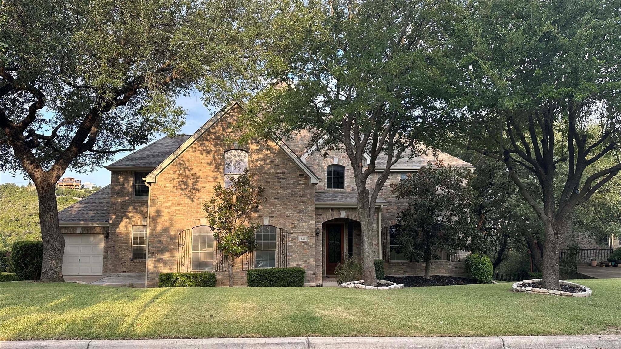 129 Sebastians RUN, Lakeway, TX 78738