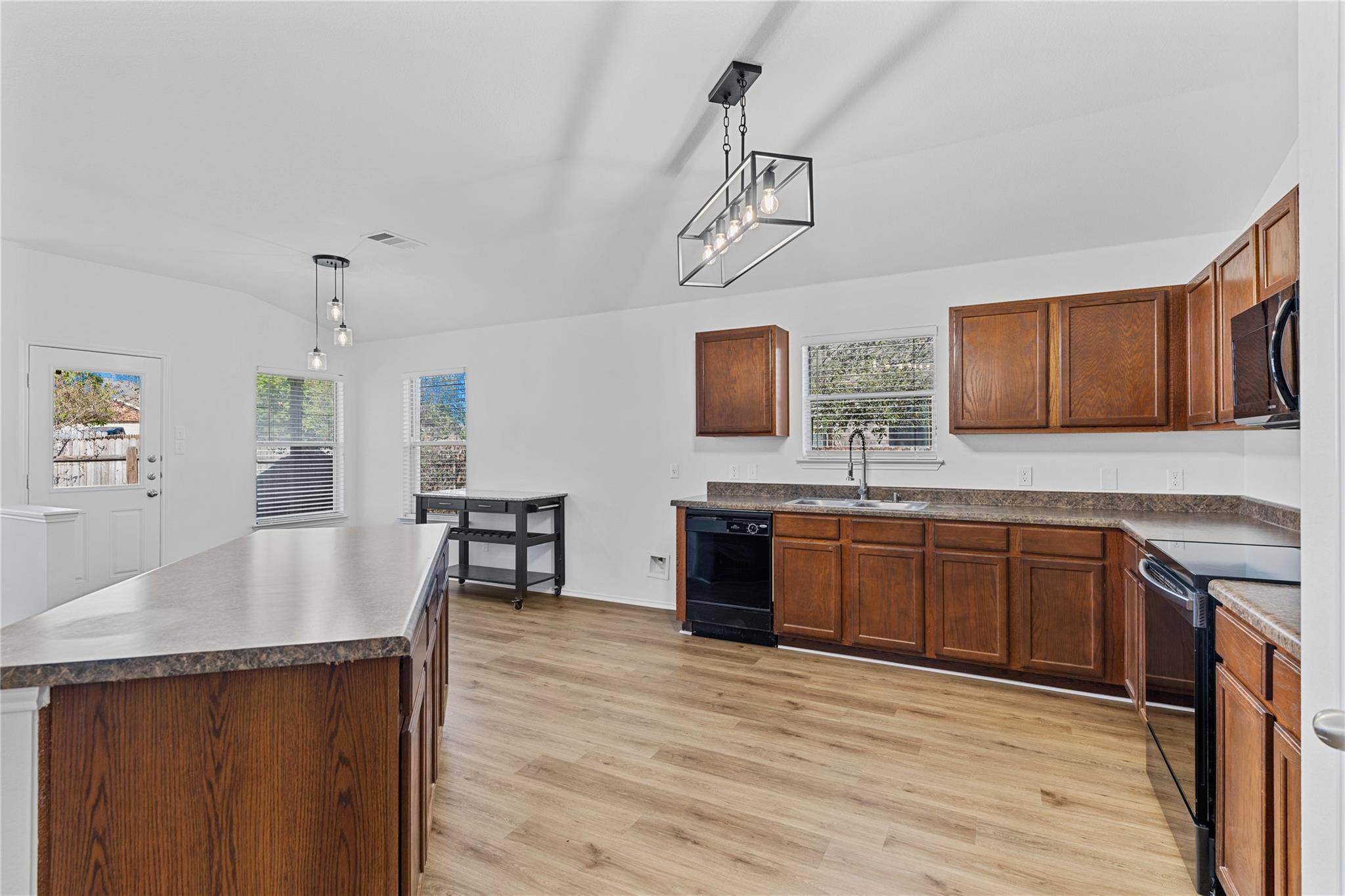 1310 Grande Mesa DR, Georgetown, TX 78626