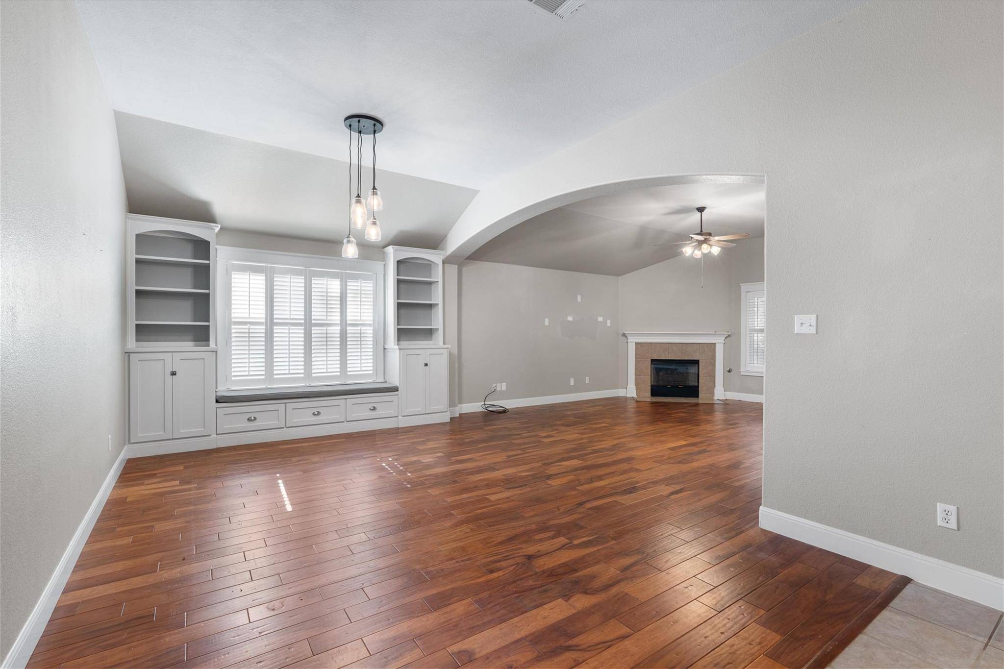 1108 Calistoga DR, Leander, TX 78641