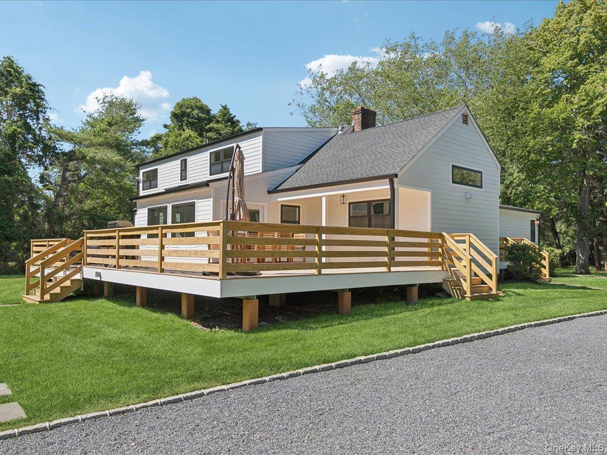 1579 N Sea RD, Southampton, NY 11968
