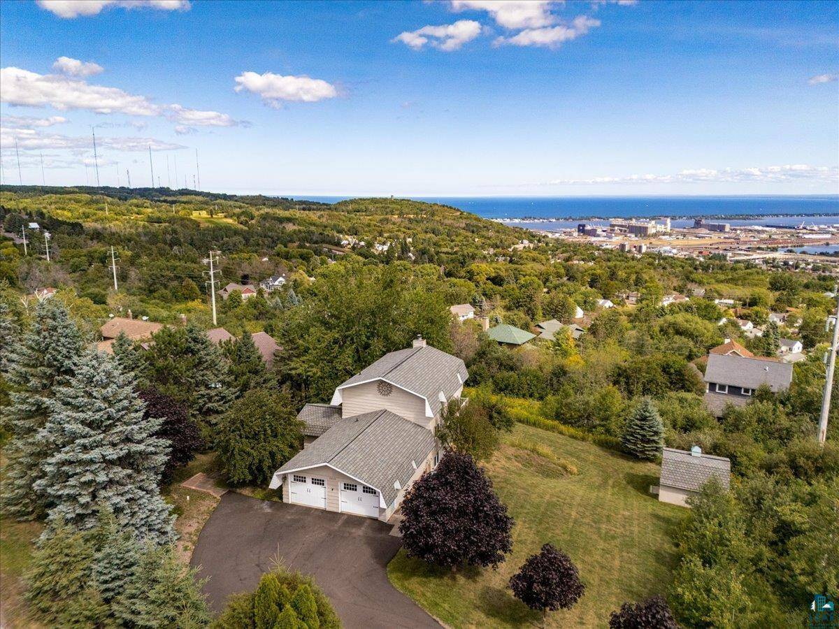 2810 Exhibition Dr, Duluth, MN 55811