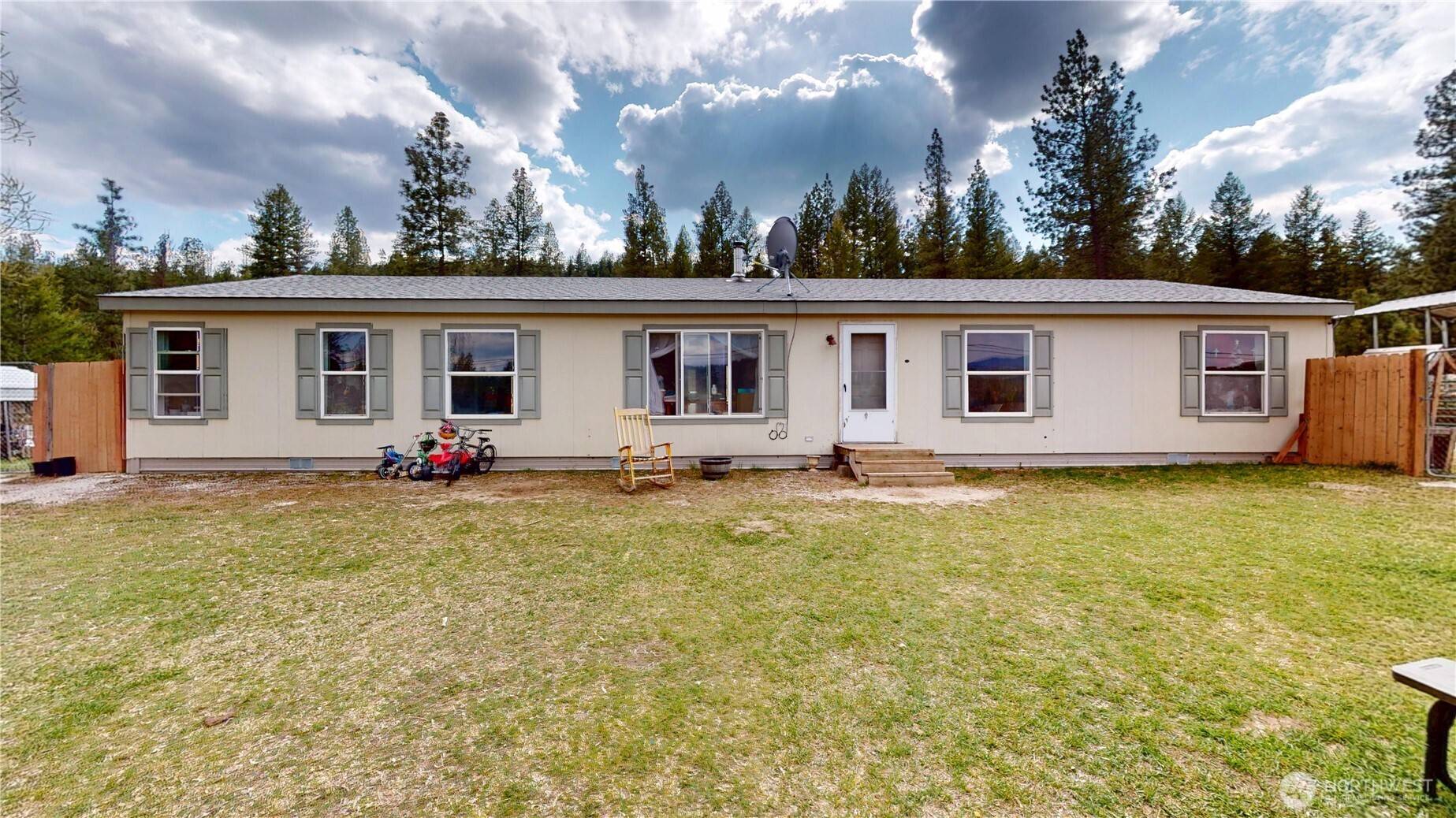 722 Aeneas Valley RD, Tonasket, WA 98855