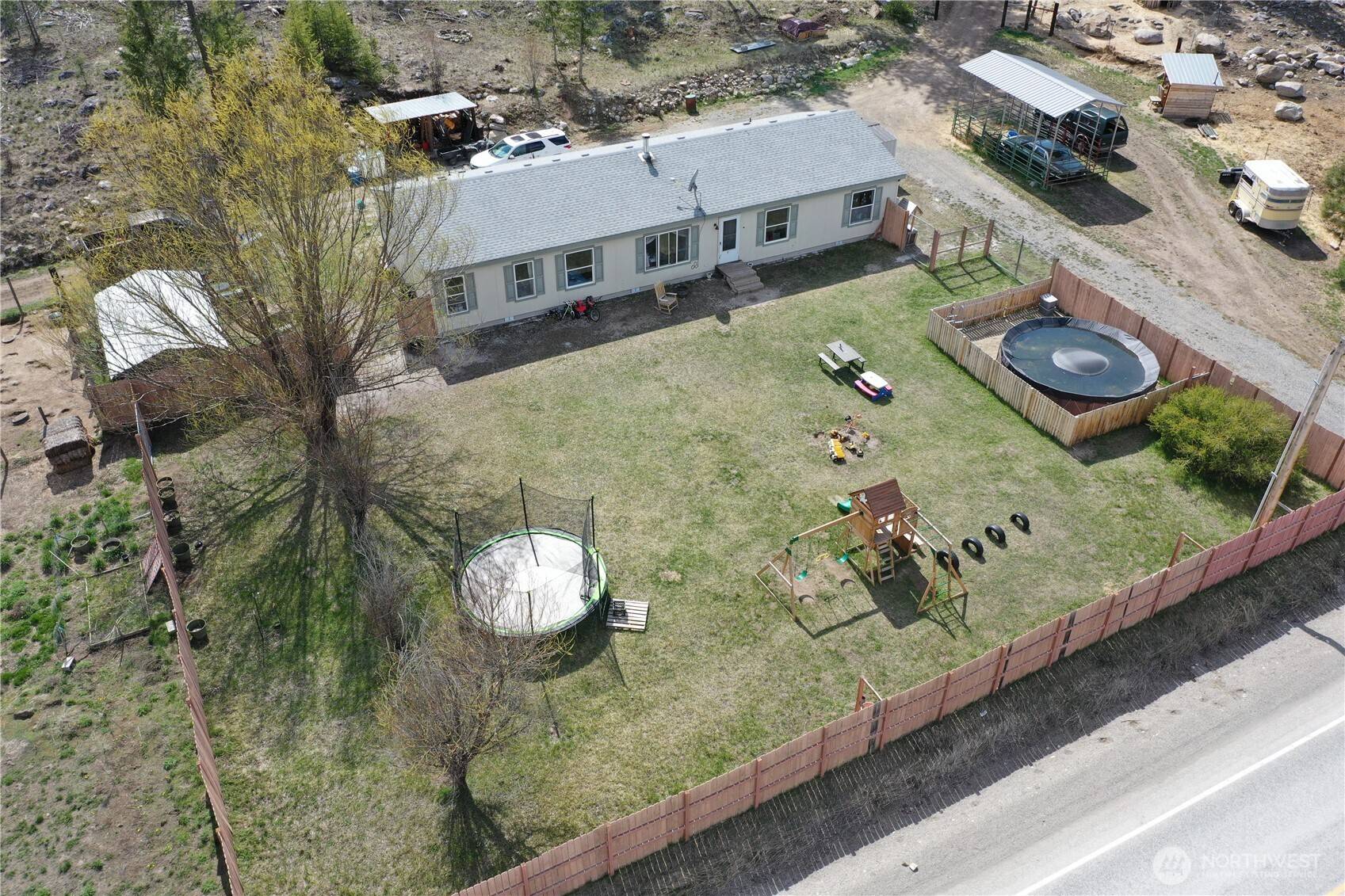 722 Aeneas Valley RD, Tonasket, WA 98855