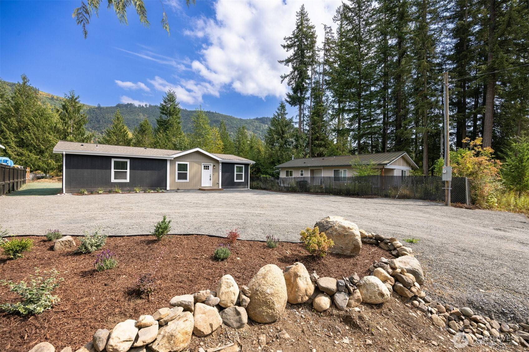8381 Golden Valley BLVD, Maple Falls, WA 98266