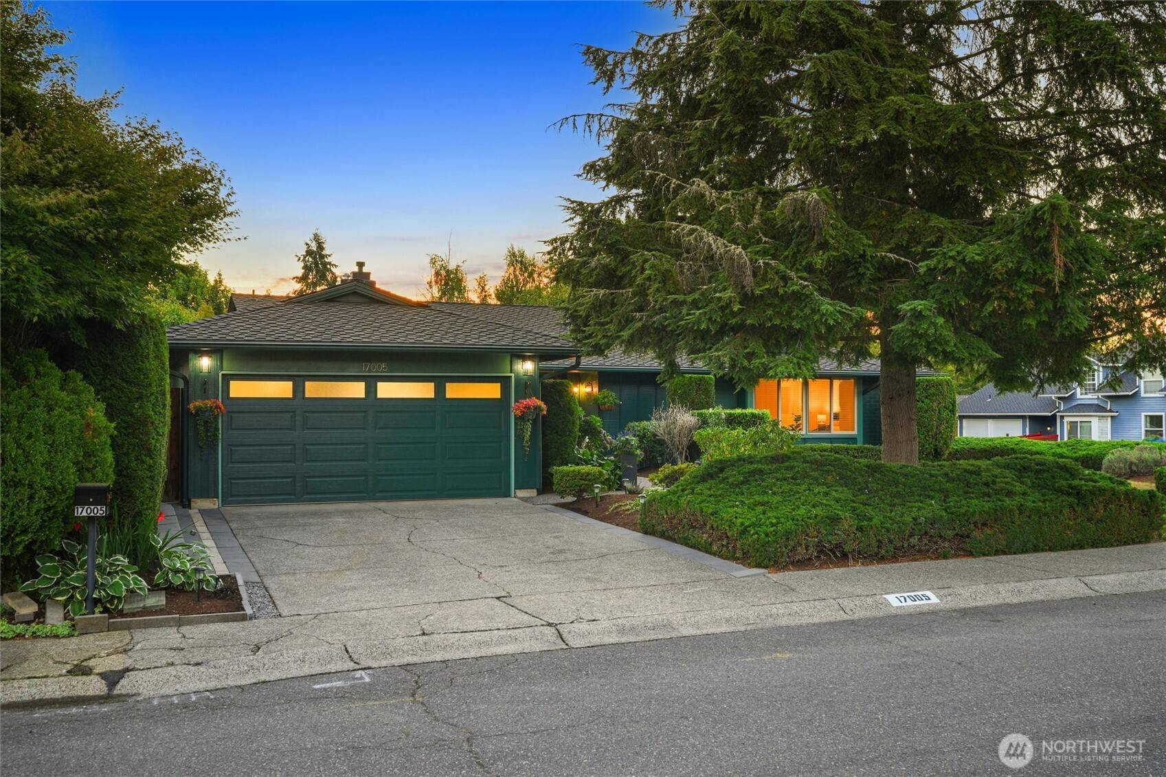 17005 159th PL SE, Renton, WA 98058