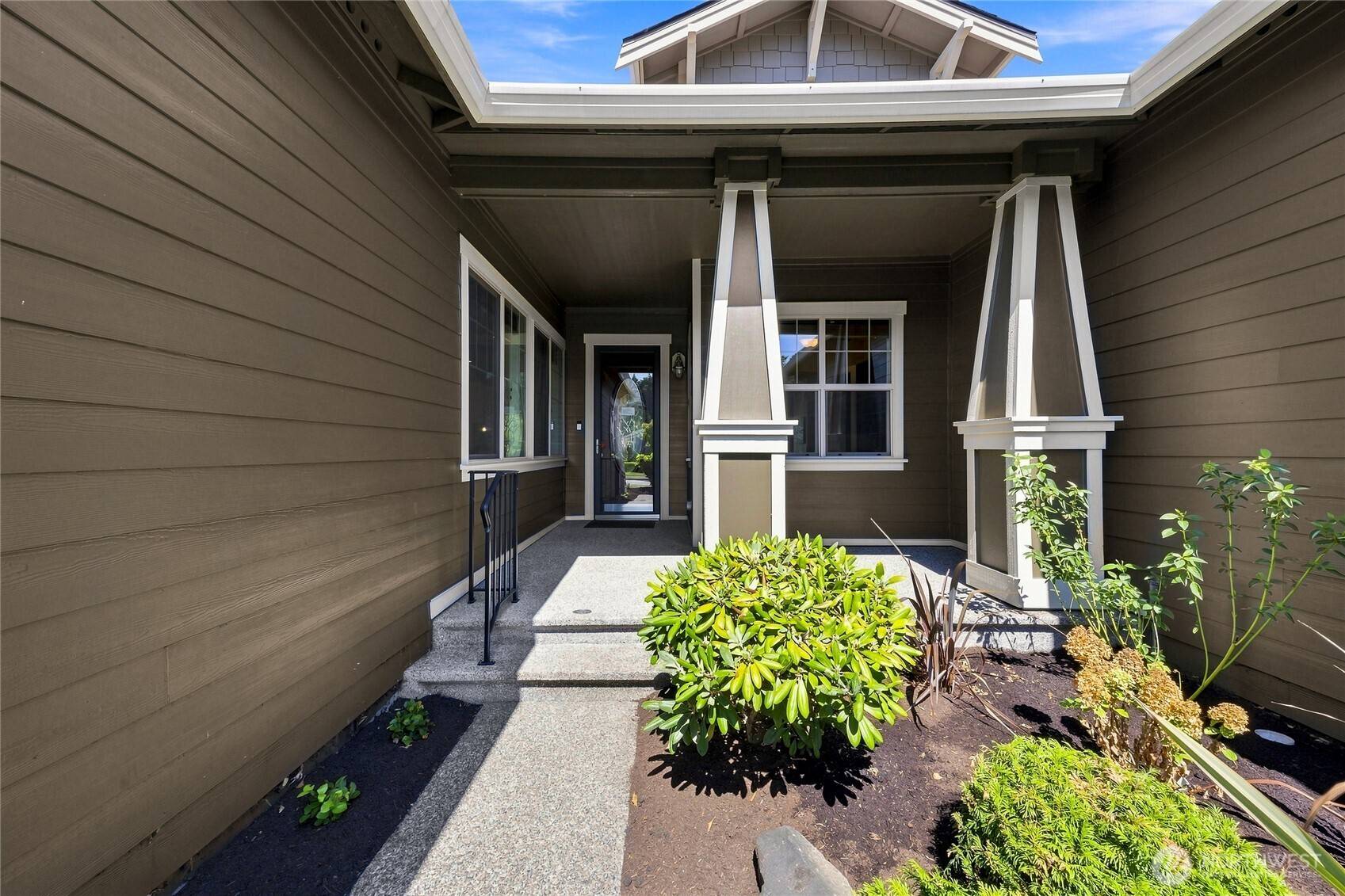 8633 Bainbridge LOOP NE, Lacey, WA 98516