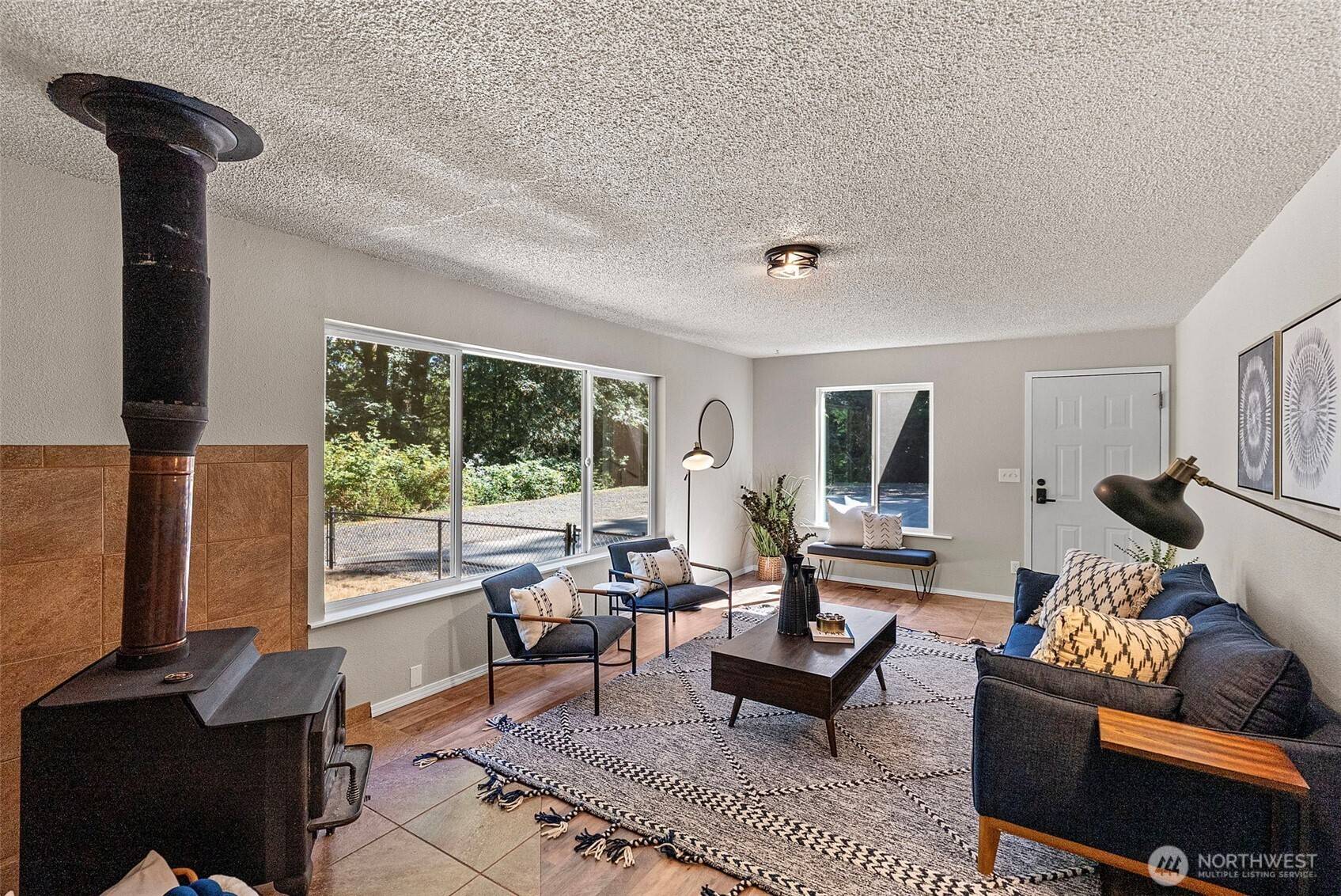 4562 SE Burley Olalla RD, Olalla, WA 98359