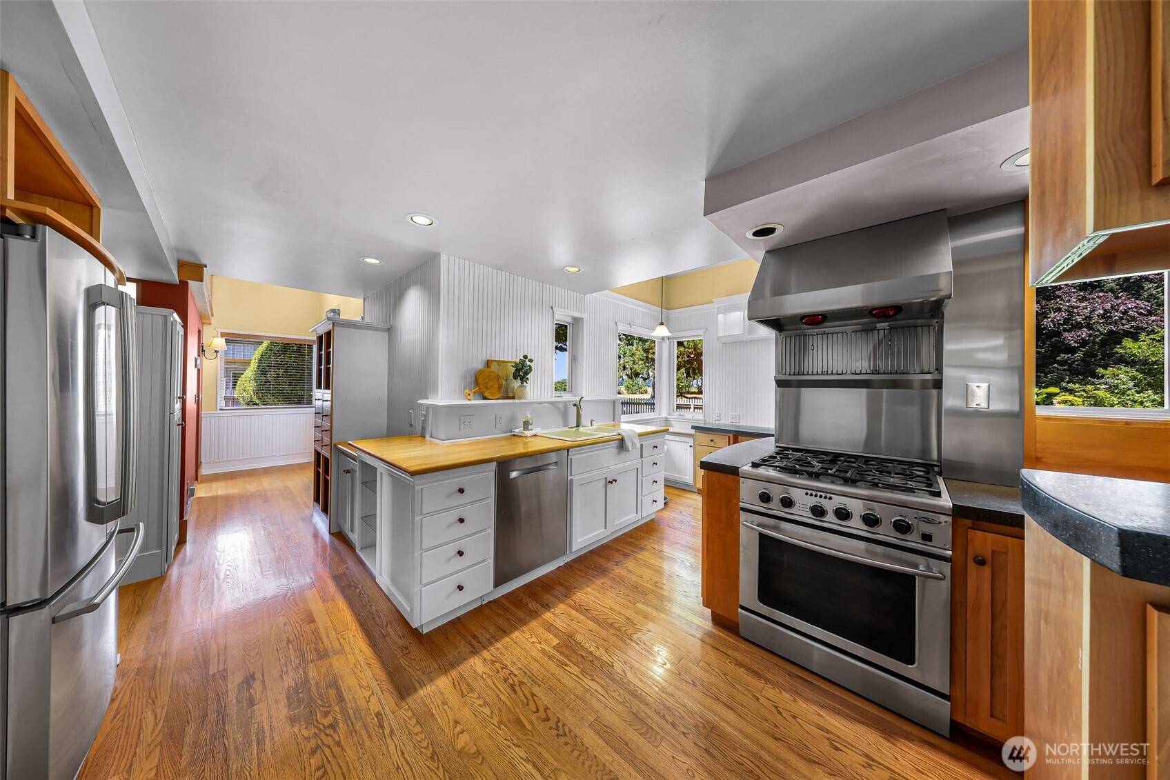 5836 Chuckanut DR, Bow, WA 98232