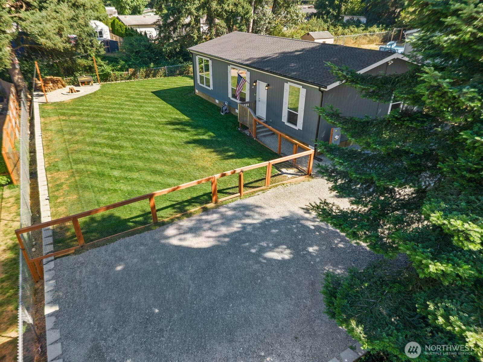 12813 Ridge Cir E, Bonney Lake, WA 98391