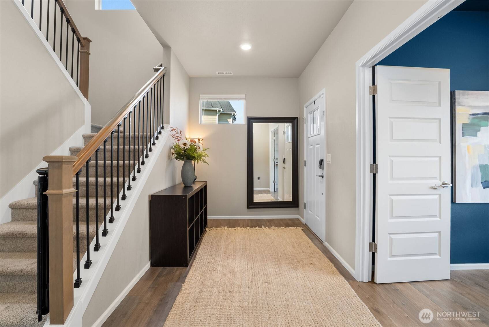 17614 Crossing Dr E, Puyallup, WA 98374