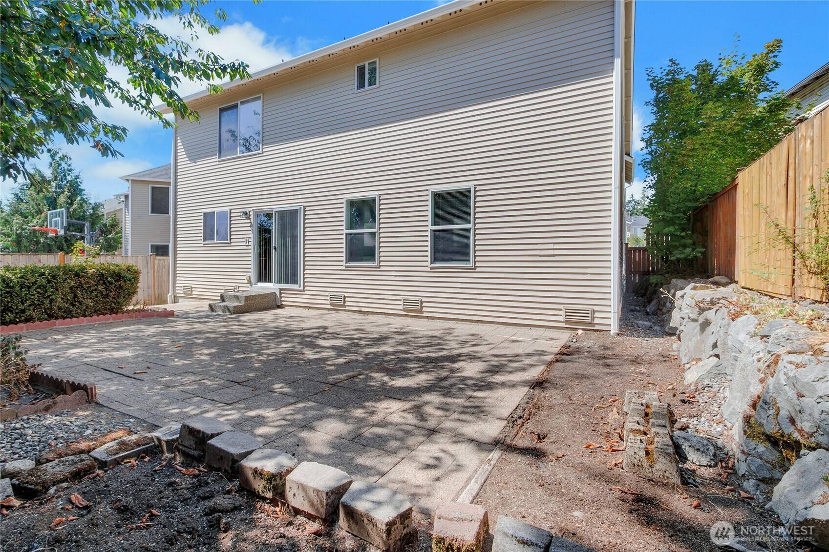 9914 195th AVE E, Bonney Lake, WA 98391