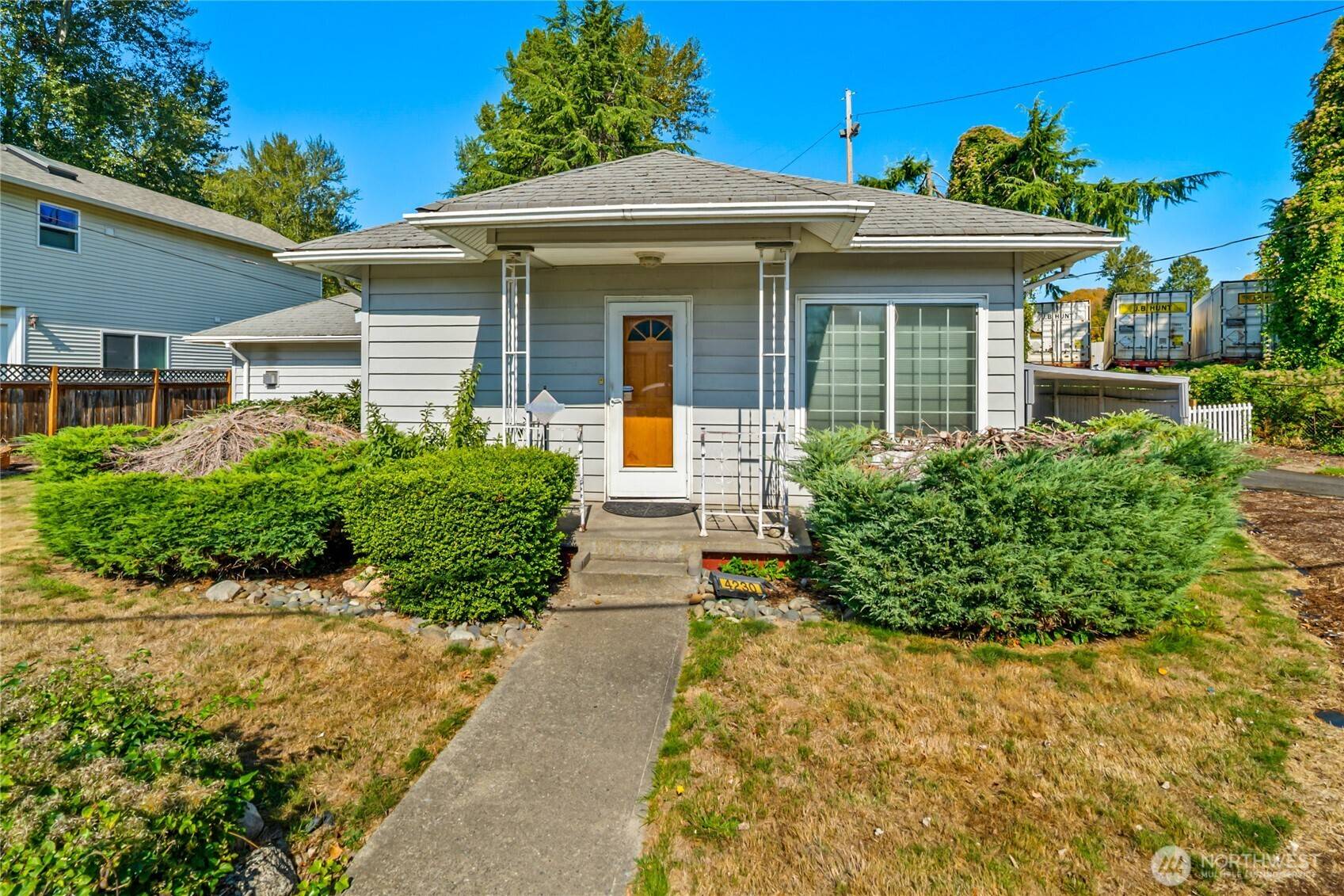 4230 S 116th ST, Tukwila, WA 98168
