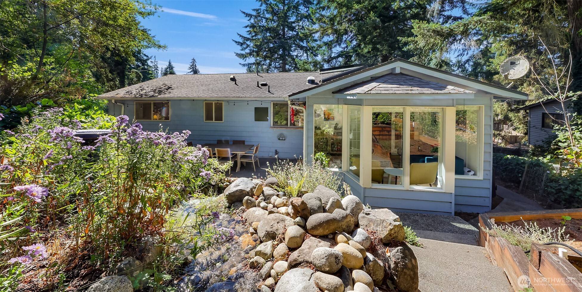 24131 104th AVE W, Edmonds, WA 98020