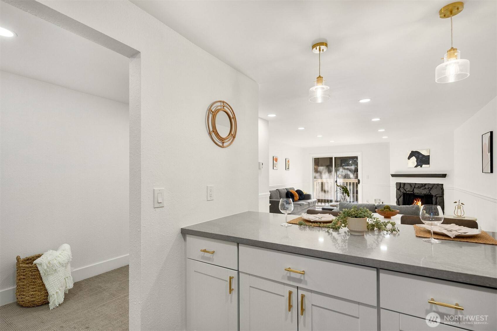 14527 NE 40th ST #G104, Bellevue, WA 98007