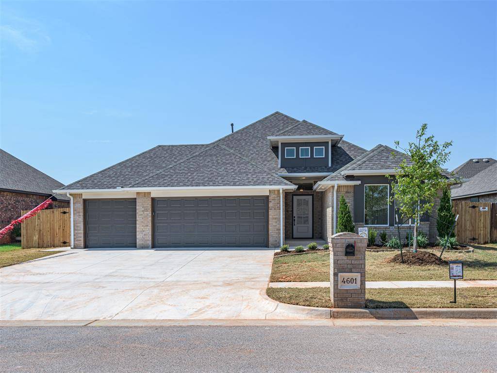 4601 Hidalgo AVE, Mustang, OK 73064