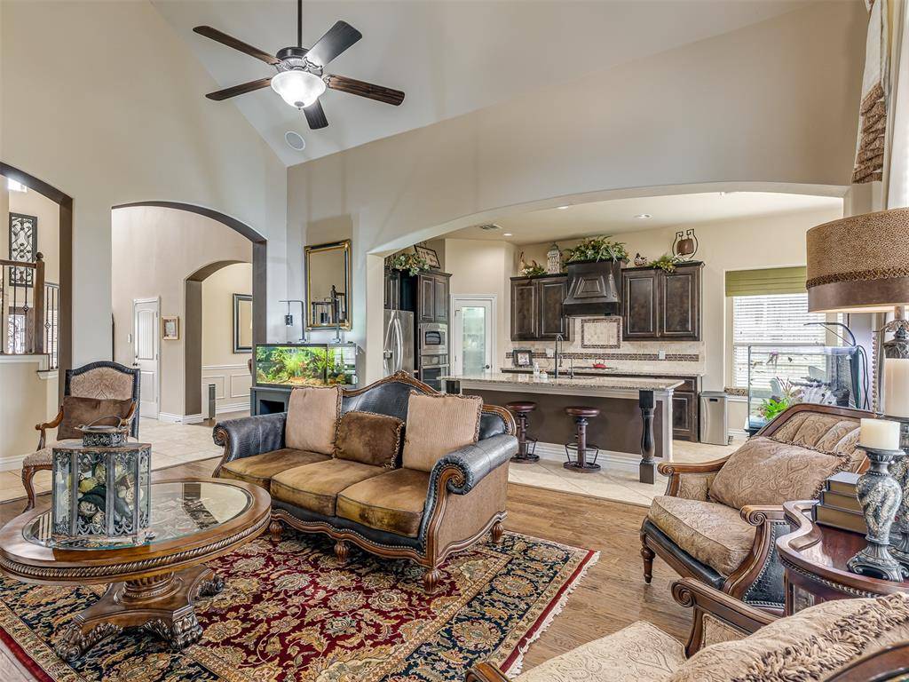 9101 NW 86th CT, Yukon, OK 73099