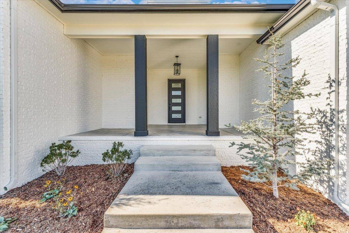 2701 N Anna St., Wichita, KS 67205