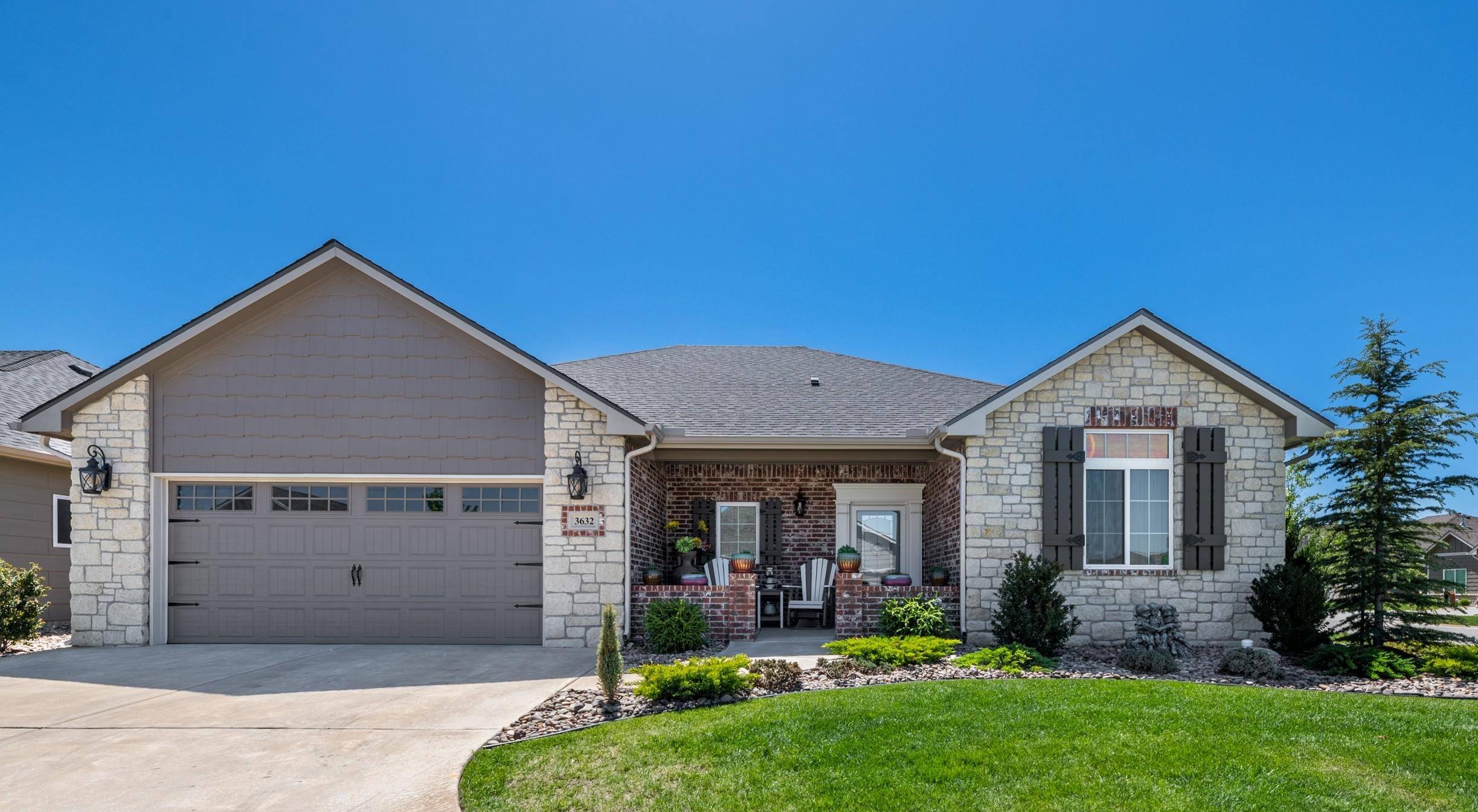 3632 N Lakeway Ct, Wichita, KS 67205