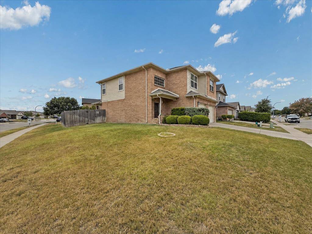 5701 Parkview Hills Lane, Fort Worth, TX 76179