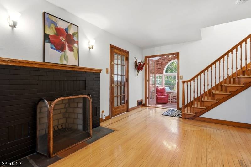 366 Vosseller Ave, Bound Brook Boro, NJ 08805