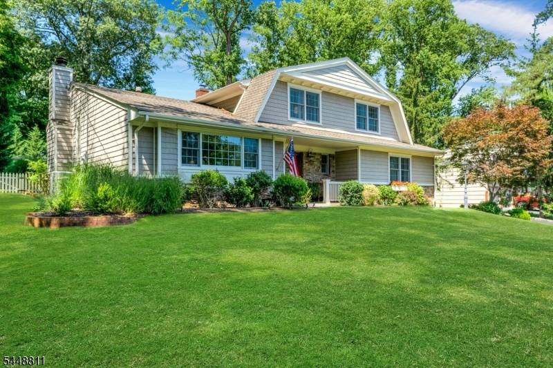 9 OLD SMALLEYTOWN ROAD, Warren Twp., NJ 07059